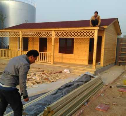防腐木木屋屋顶材质（防腐木房顶的施工技术）
